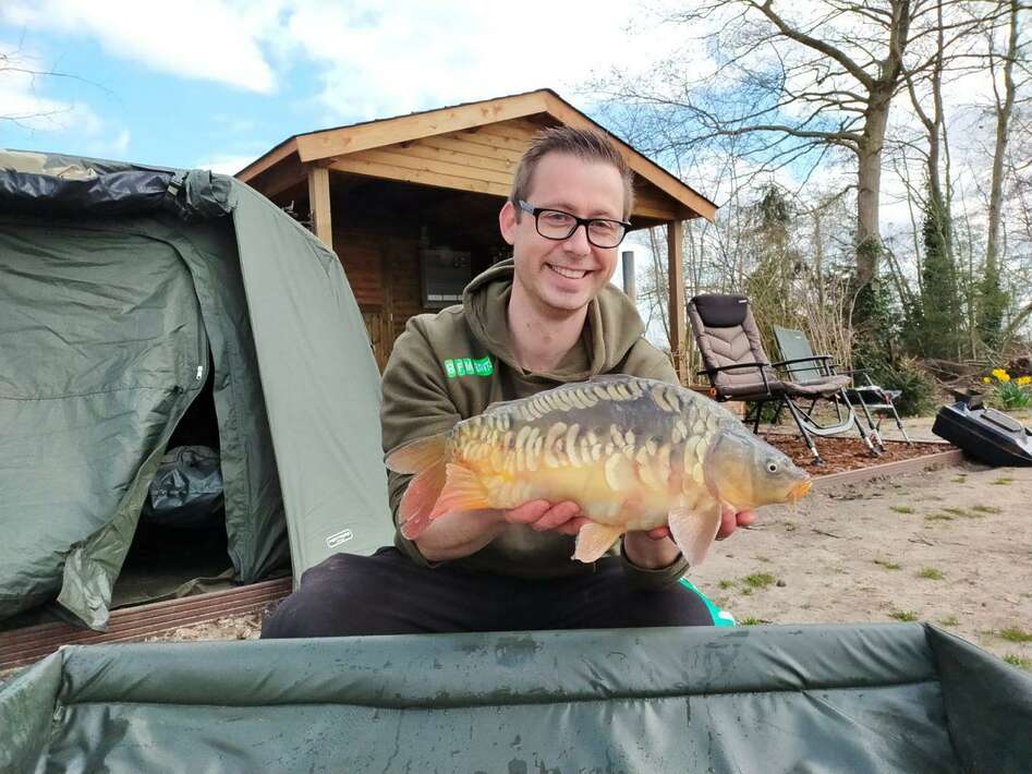 Fishing session at Carpvalley: What a picture!