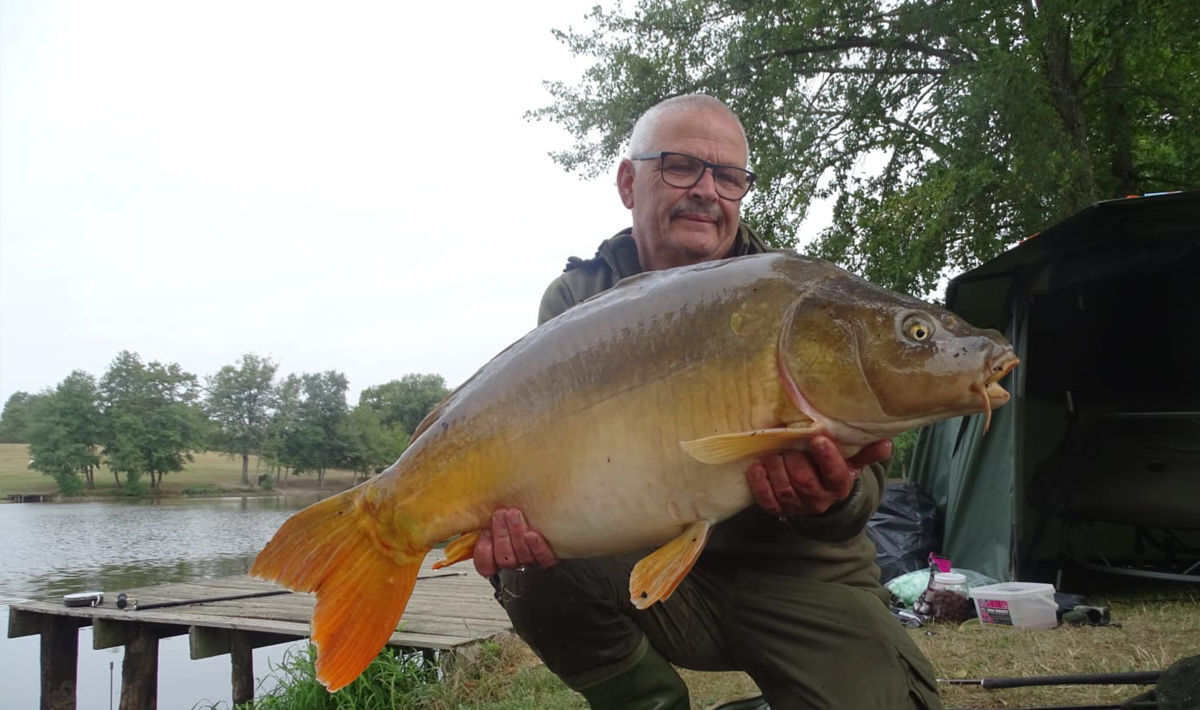 Karper Etang Morlou Visvakantie Frankrijk Etang Morlou Accommodatie