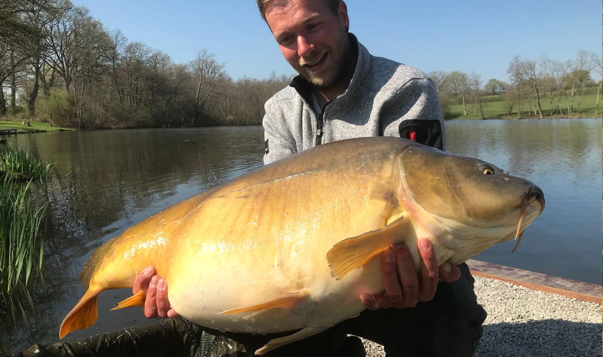 Karper Etang Morlou Visvakantie Frankrijk Karper Visvakantie 3