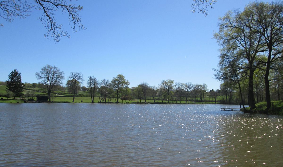 Sfeer Etang Morlou Visvakantie Frankrijk Etang Frankrijk 12