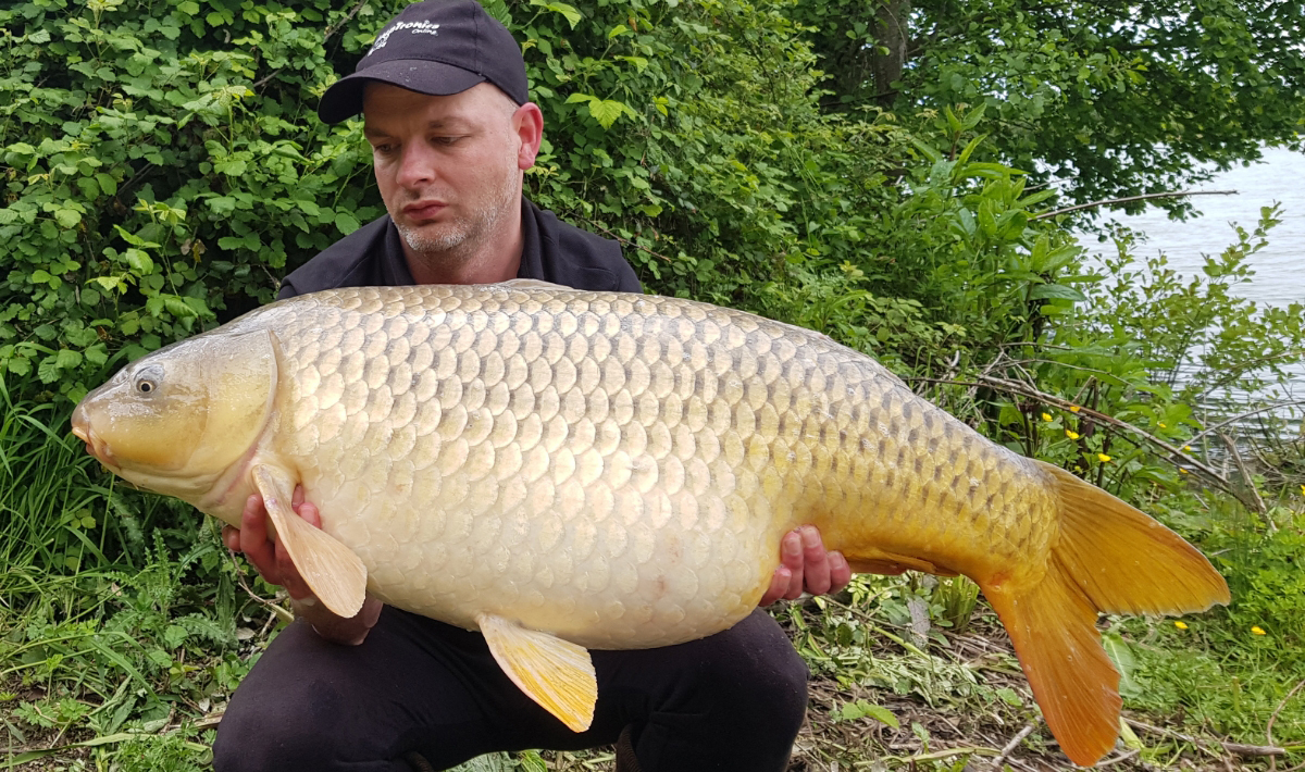 Karper Lac De Lepinet Betaalwater Karpervissen Frankrijk 8